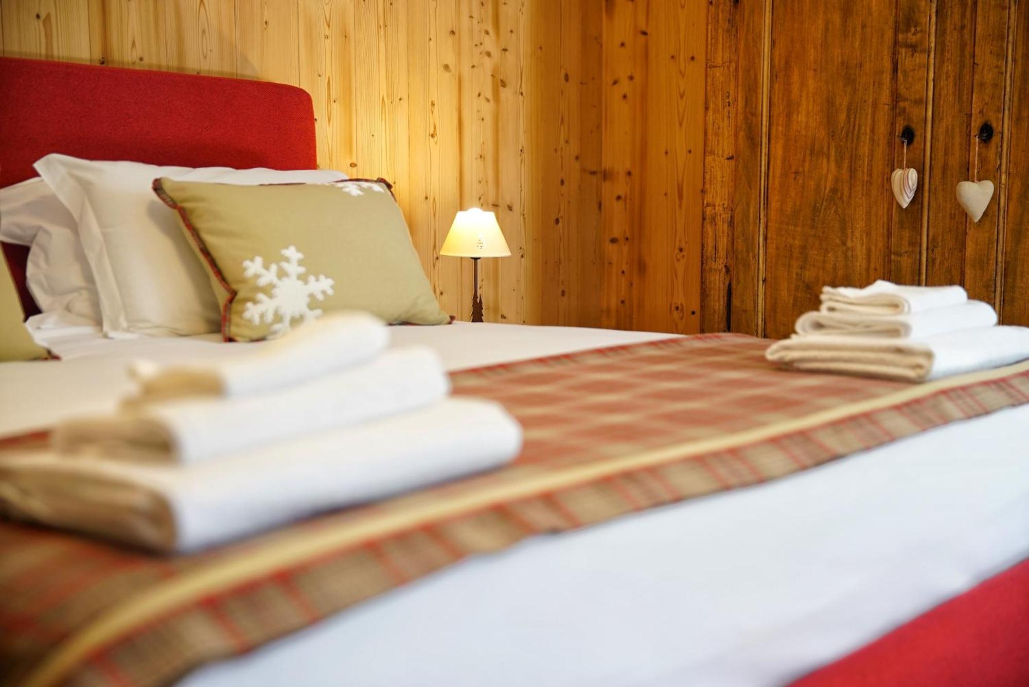 Lo Chalet Bed & Breakfast Pontboset Bagian luar foto